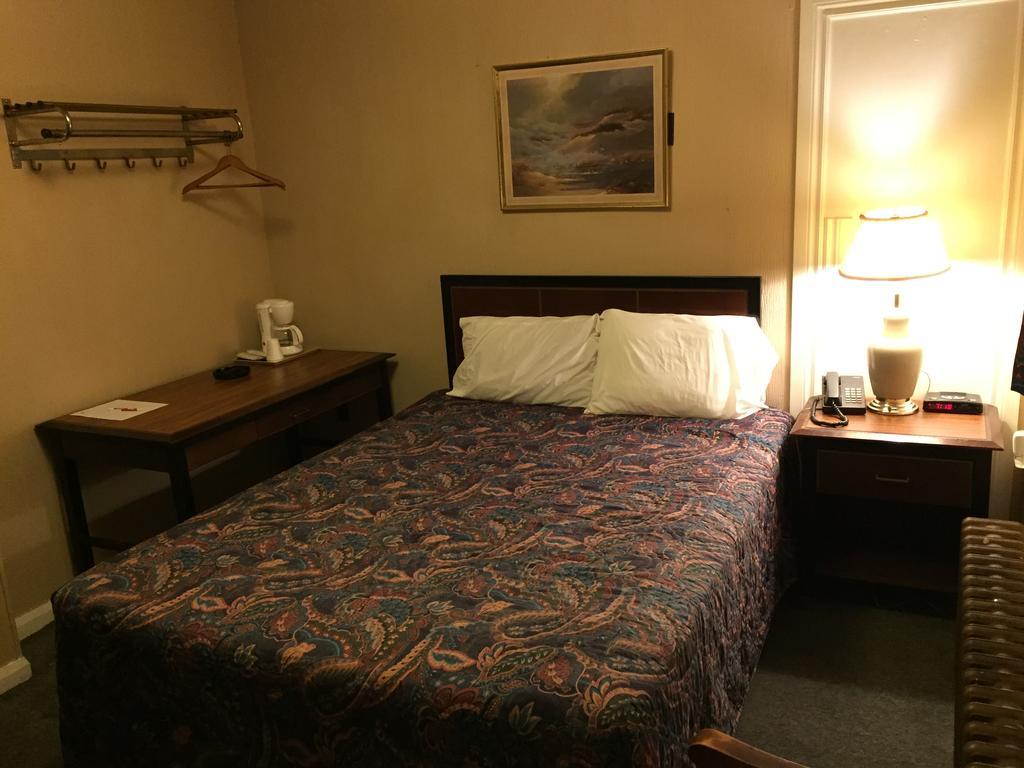 Shamrock Motel Мидленд Номер фото