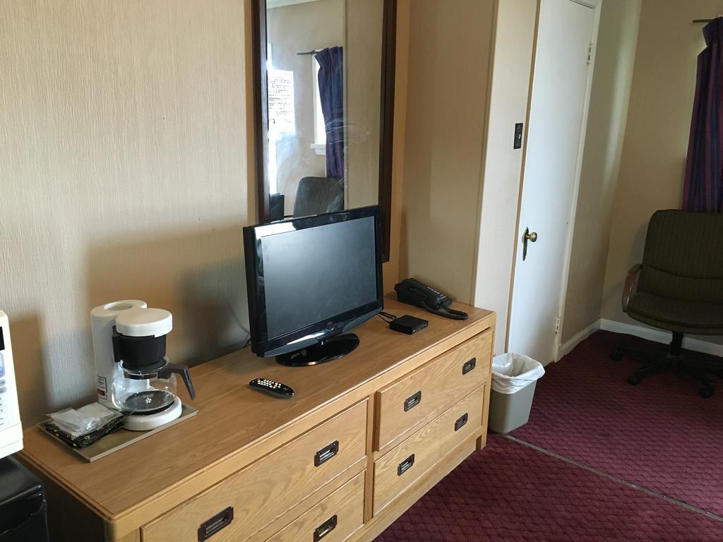 Shamrock Motel Мидленд Экстерьер фото