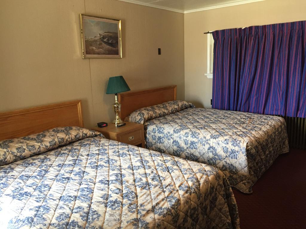Shamrock Motel Мидленд Экстерьер фото