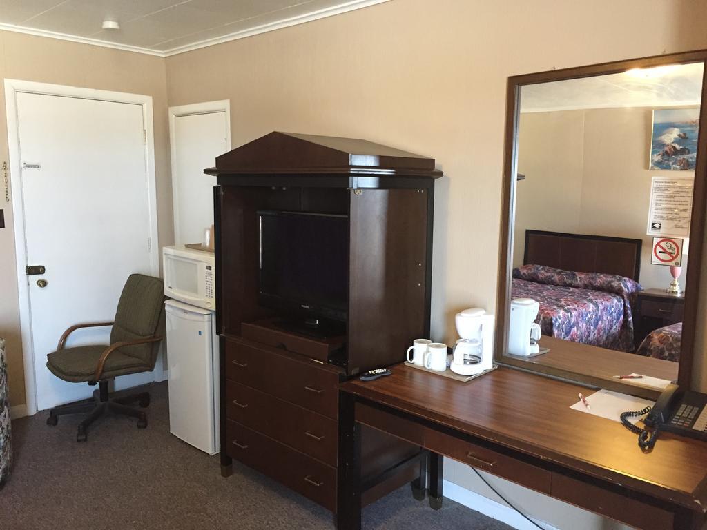 Shamrock Motel Мидленд Экстерьер фото