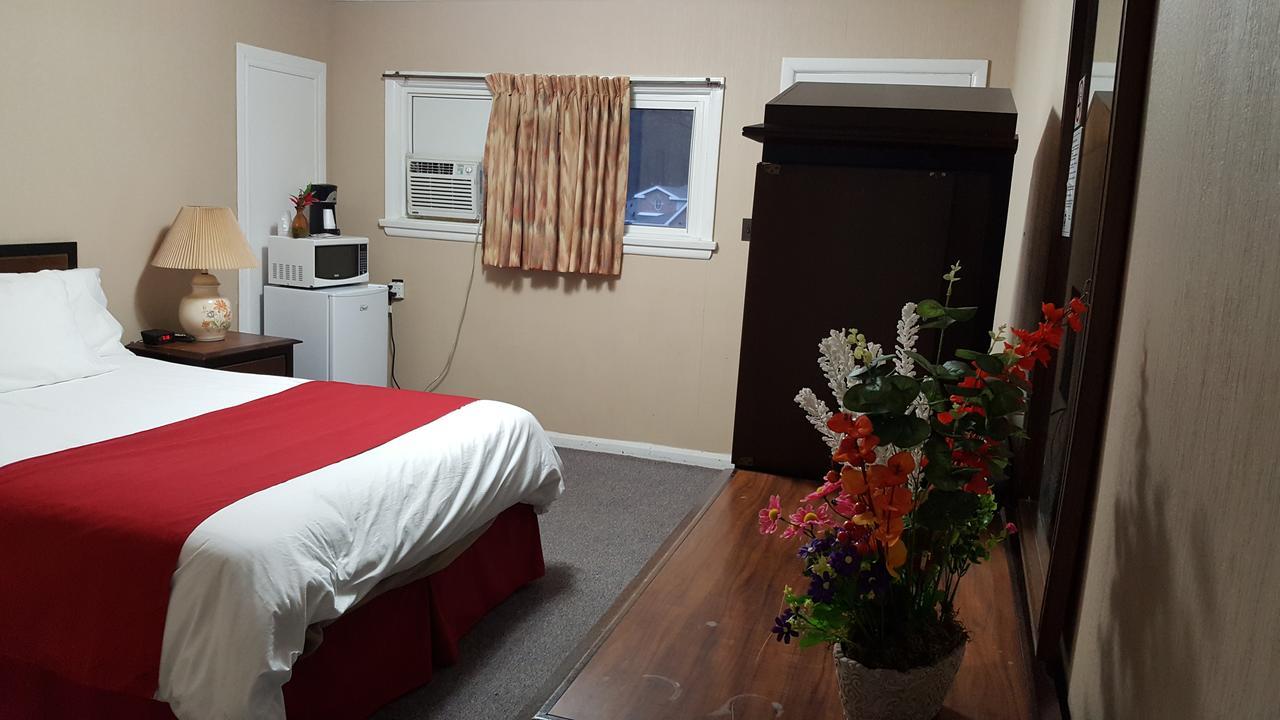 Shamrock Motel Мидленд Экстерьер фото