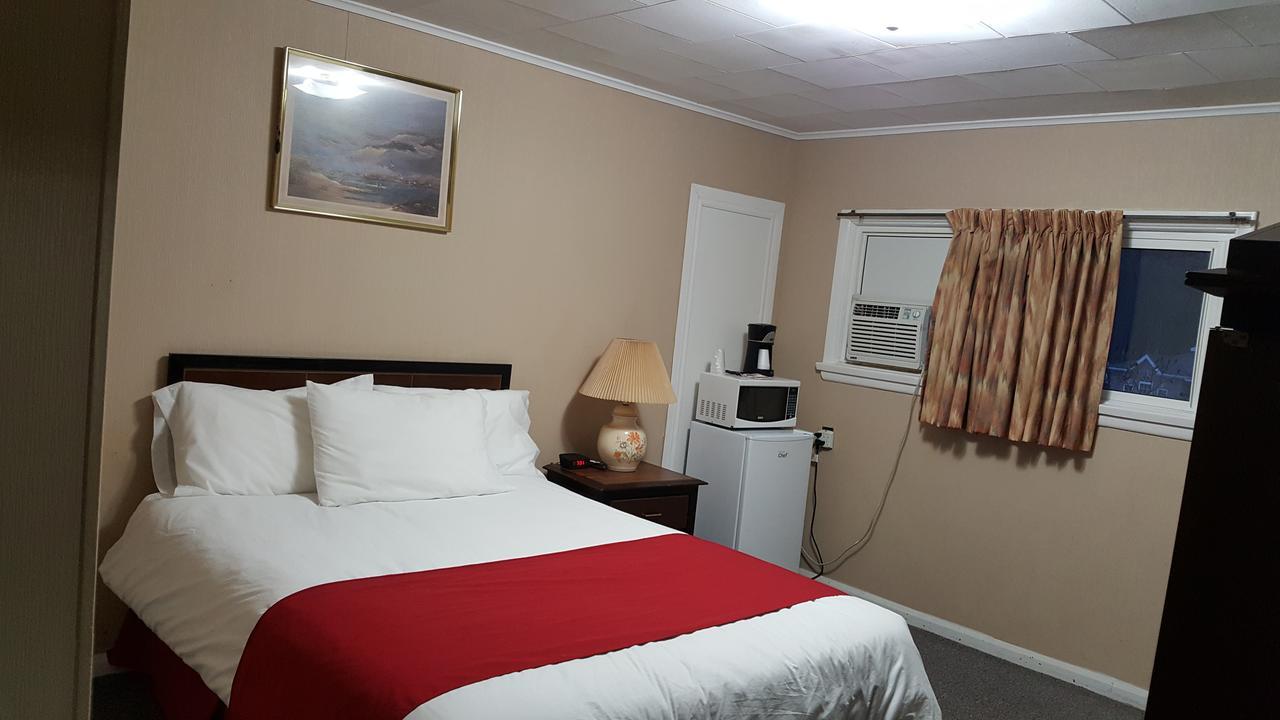 Shamrock Motel Мидленд Экстерьер фото